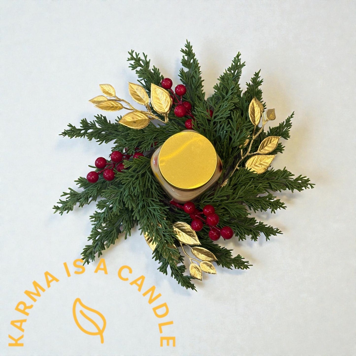 Christmas table decoration - Christmas wreath with candle for the Christmas table