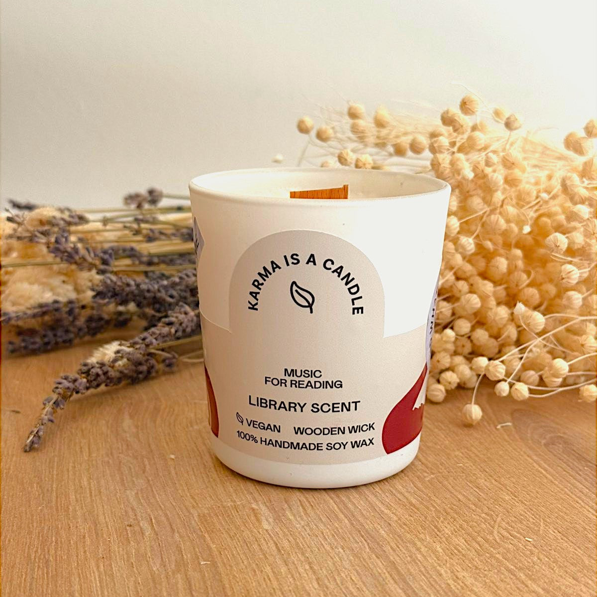 Handmade scented soy candle Library - Musical candle