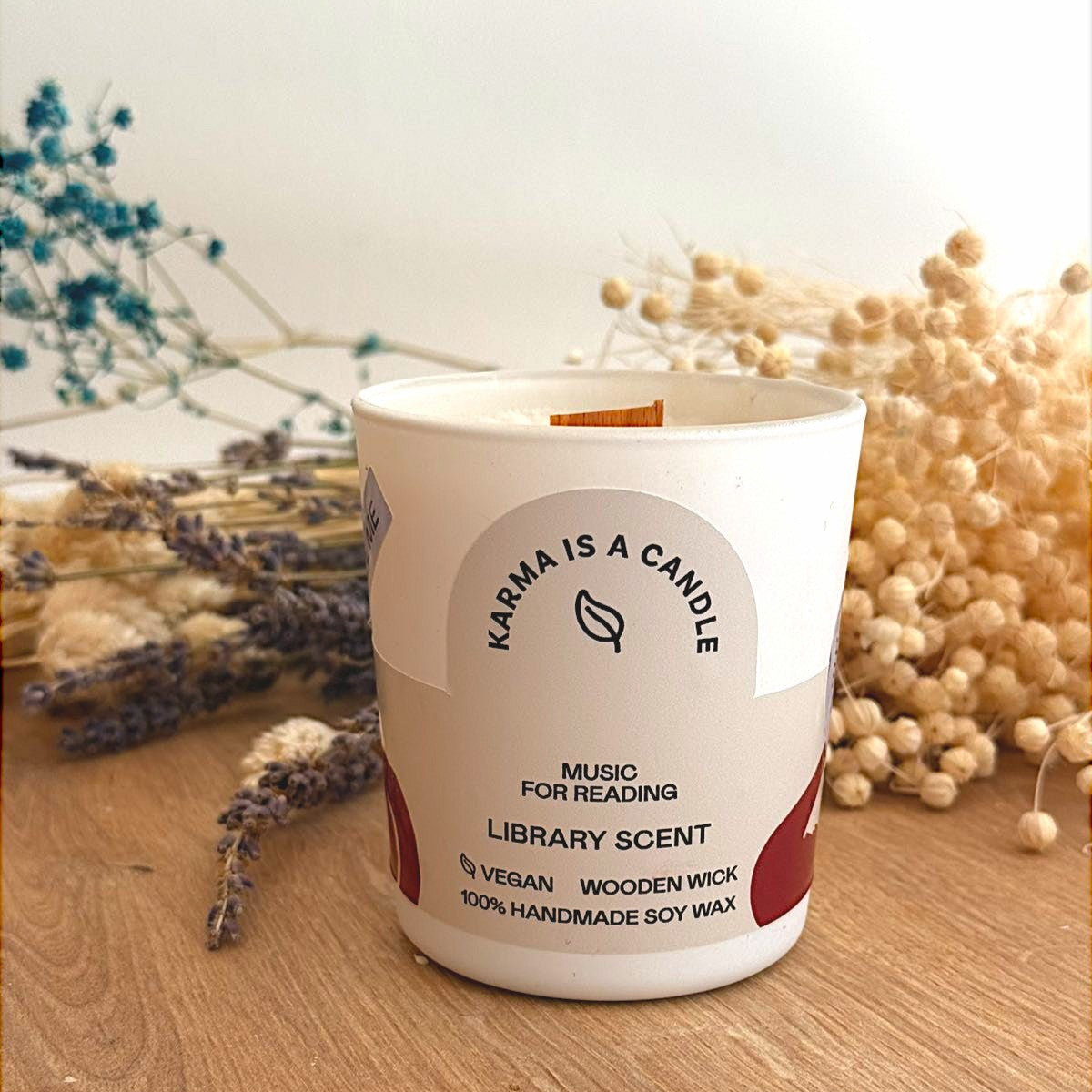 Handmade scented soy candle Library - Musical candle