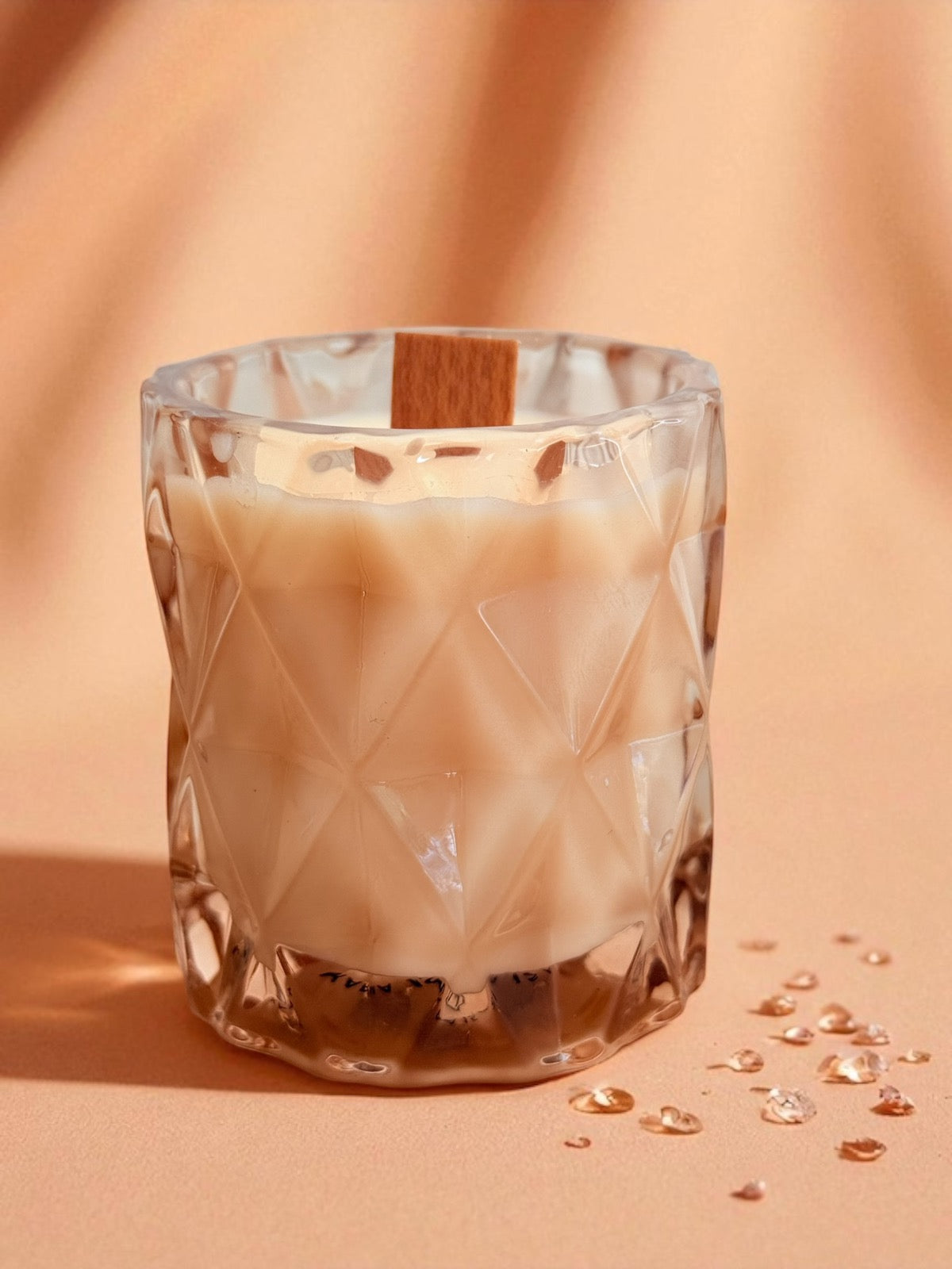 VALERIA - PINK PEACHY GLASS CANDLE . HANDMADE SOY CANDLE