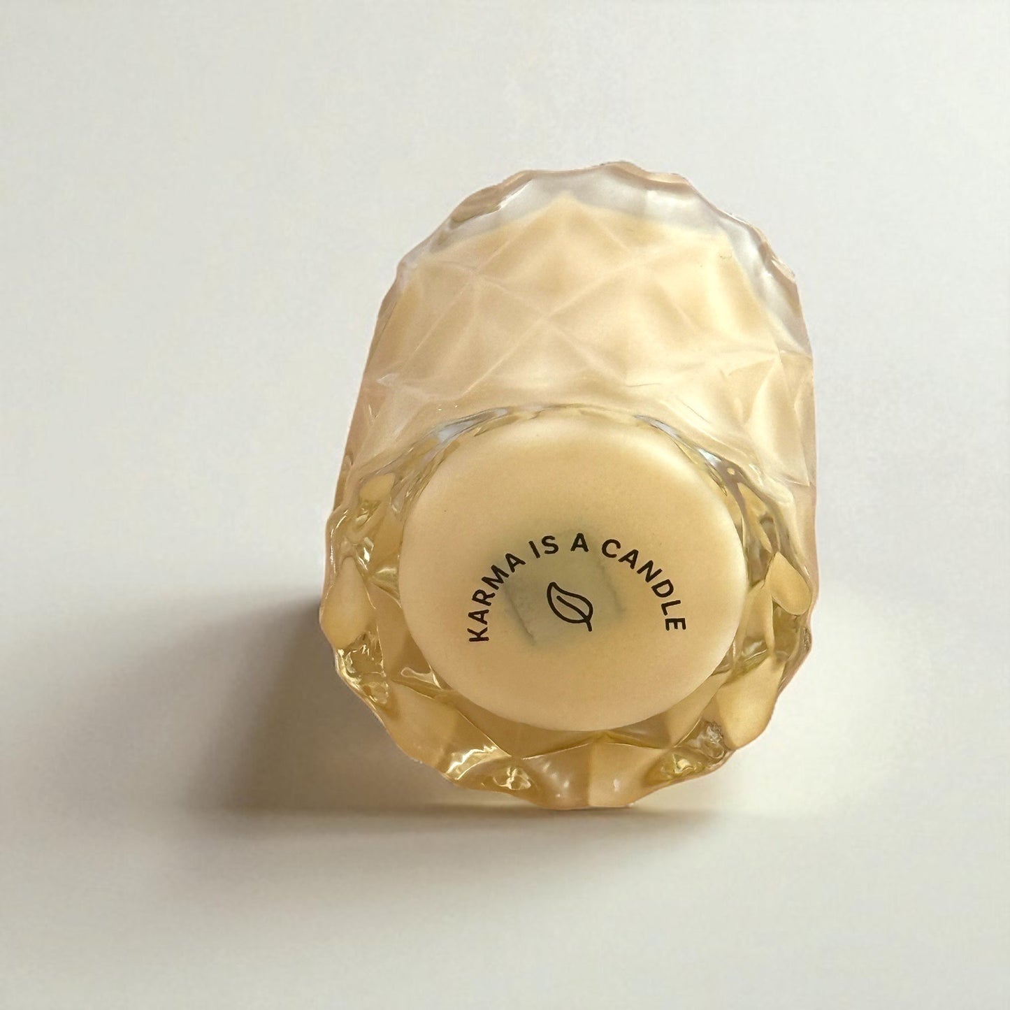 LUCCIA - WHITE CREAM DIAMOND SHAPE GLASS CANDLE. HANDMADE VEGAN SOY CANDLE