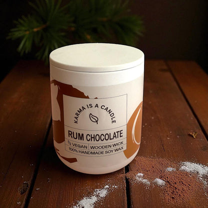 Handmade soy candle - Rum & Chocolate.
