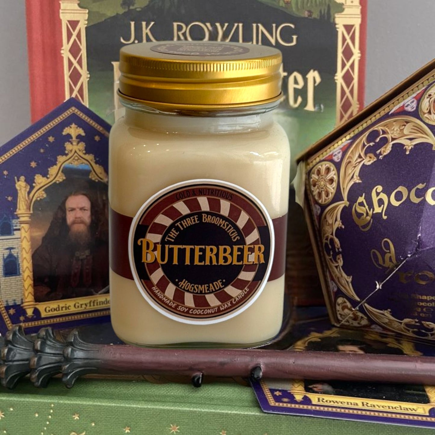 Butterbeer candle - Χειροποιήτο μουσικό κερί από σόγια και καρύδα με άρωμα butterbeer !